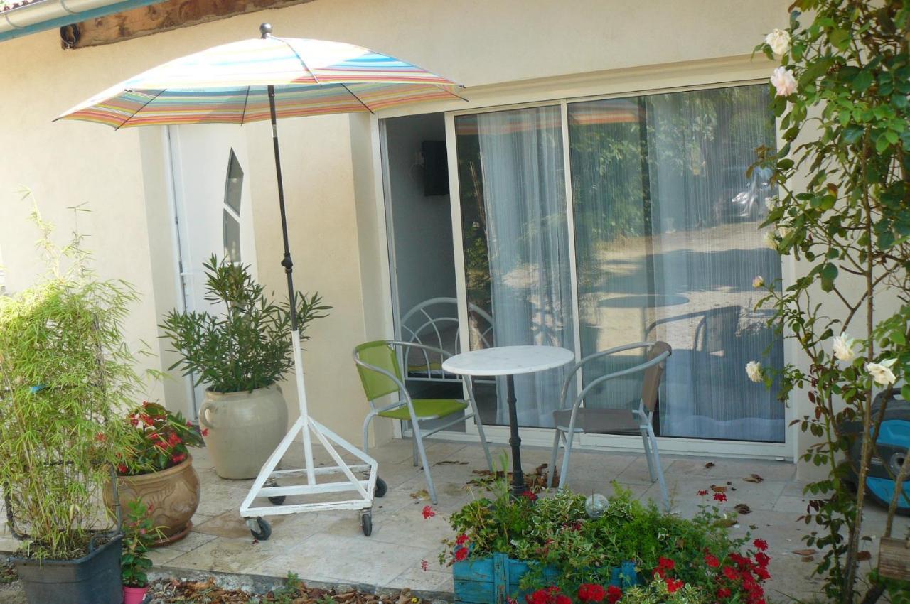 Au The A La Menthe Bed and Breakfast Romans-sur-Isère Buitenkant foto