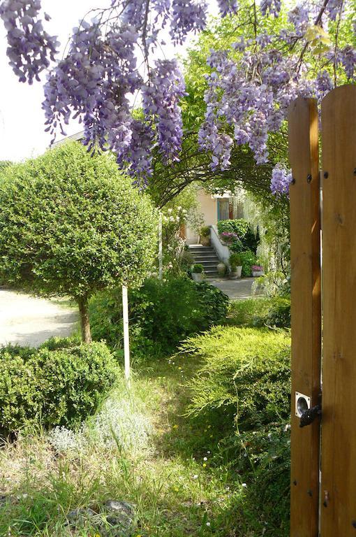 Au The A La Menthe Bed and Breakfast Romans-sur-Isère Buitenkant foto