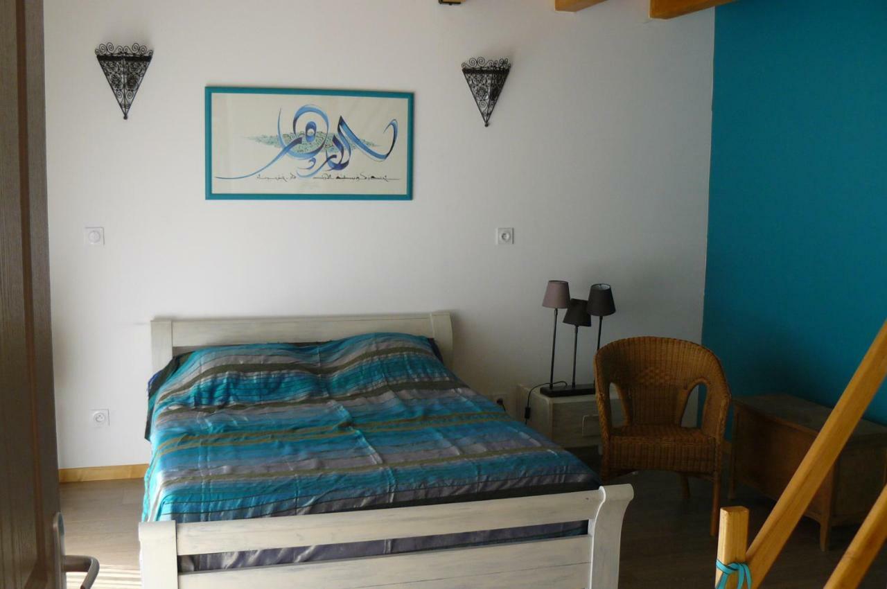 Au The A La Menthe Bed and Breakfast Romans-sur-Isère Buitenkant foto
